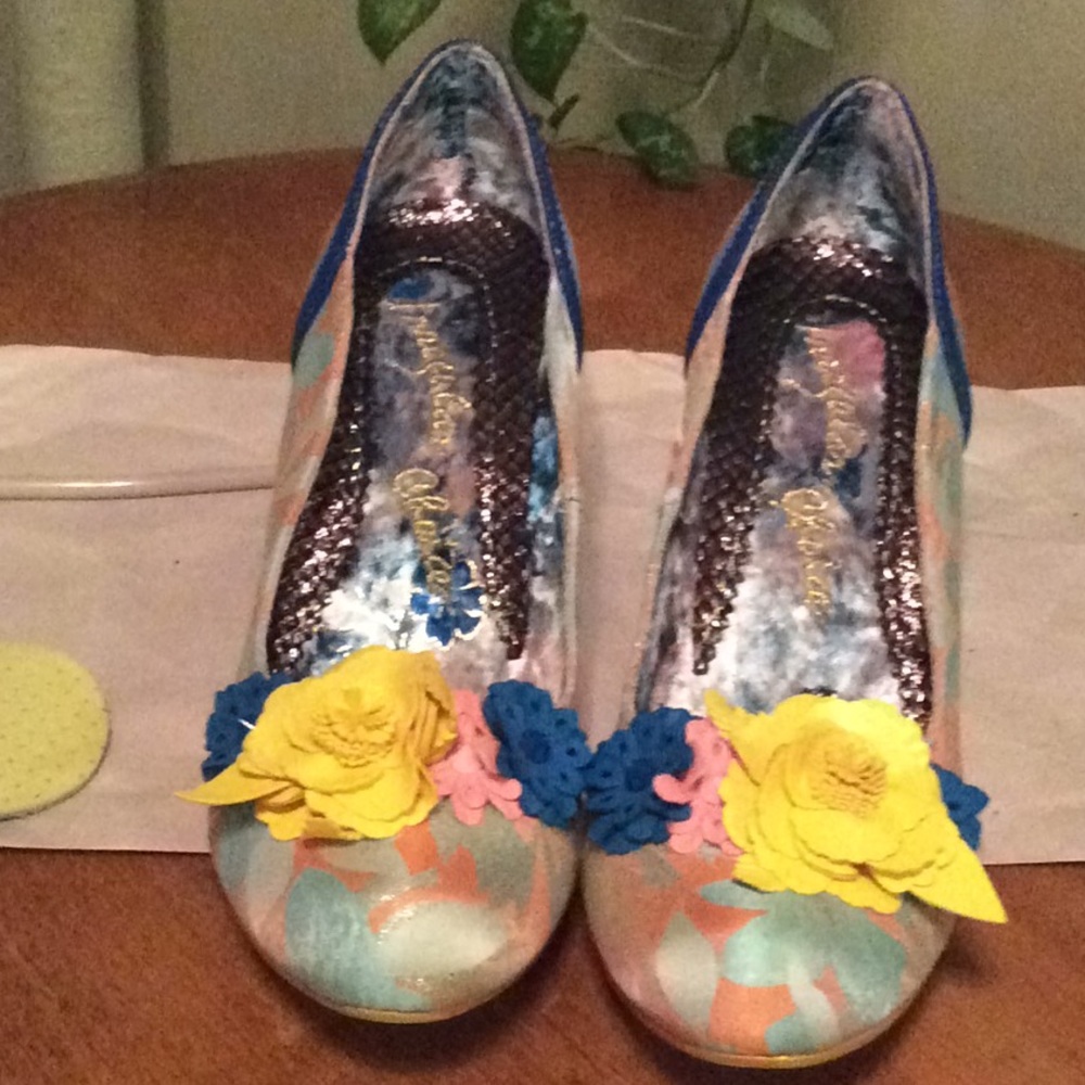 Brand new. Size 43 fits like a size11,